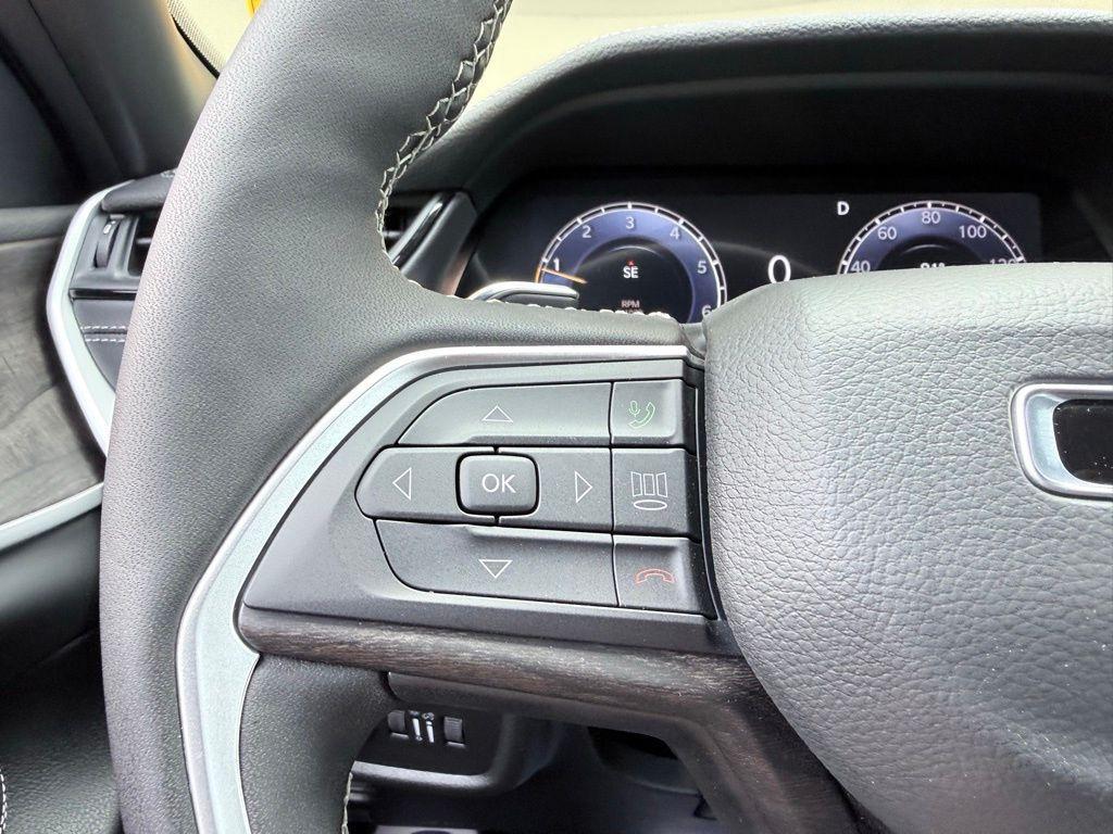 new 2026 Jeep Grand Cherokee car, priced at $41,091