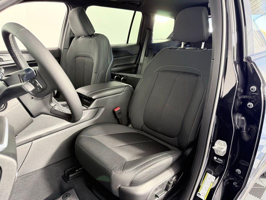 new 2025 Jeep Grand Cherokee L car, priced at $34,875