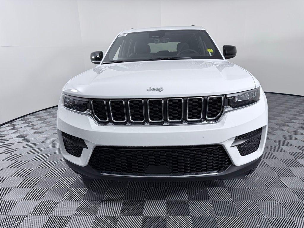 new 2025 Jeep Grand Cherokee car, priced at $31,050