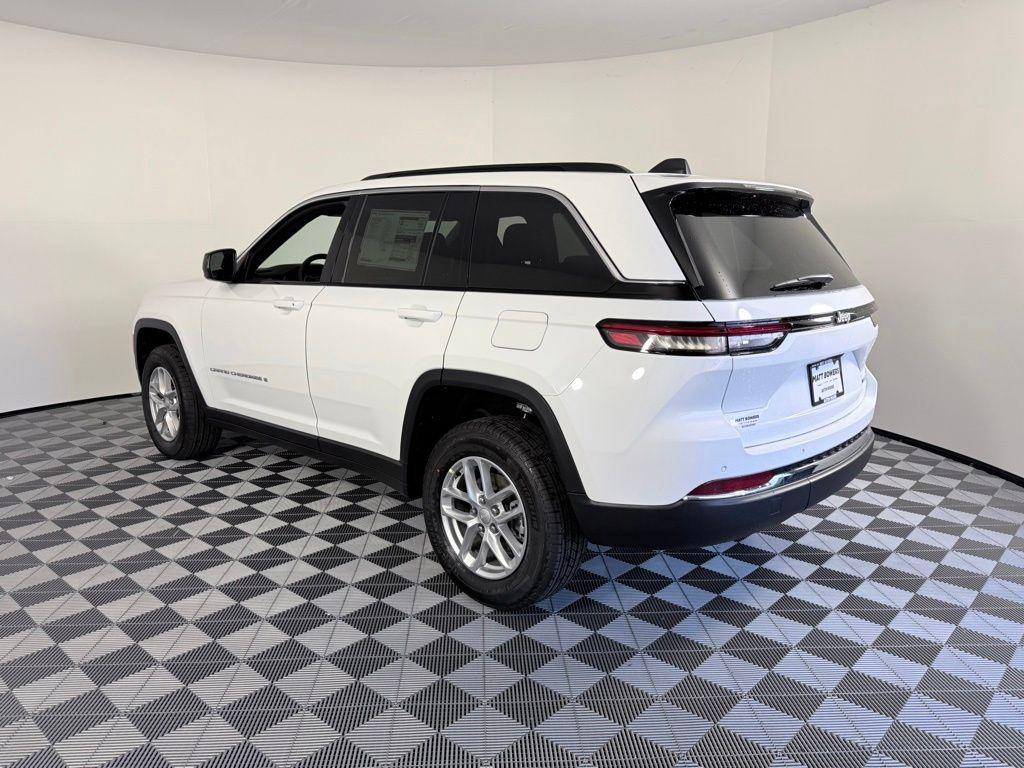 new 2025 Jeep Grand Cherokee car, priced at $31,050