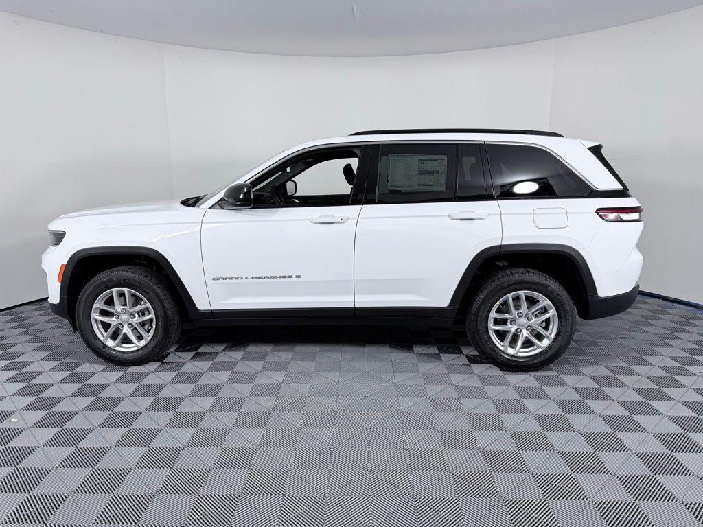 new 2025 Jeep Grand Cherokee car, priced at $31,050