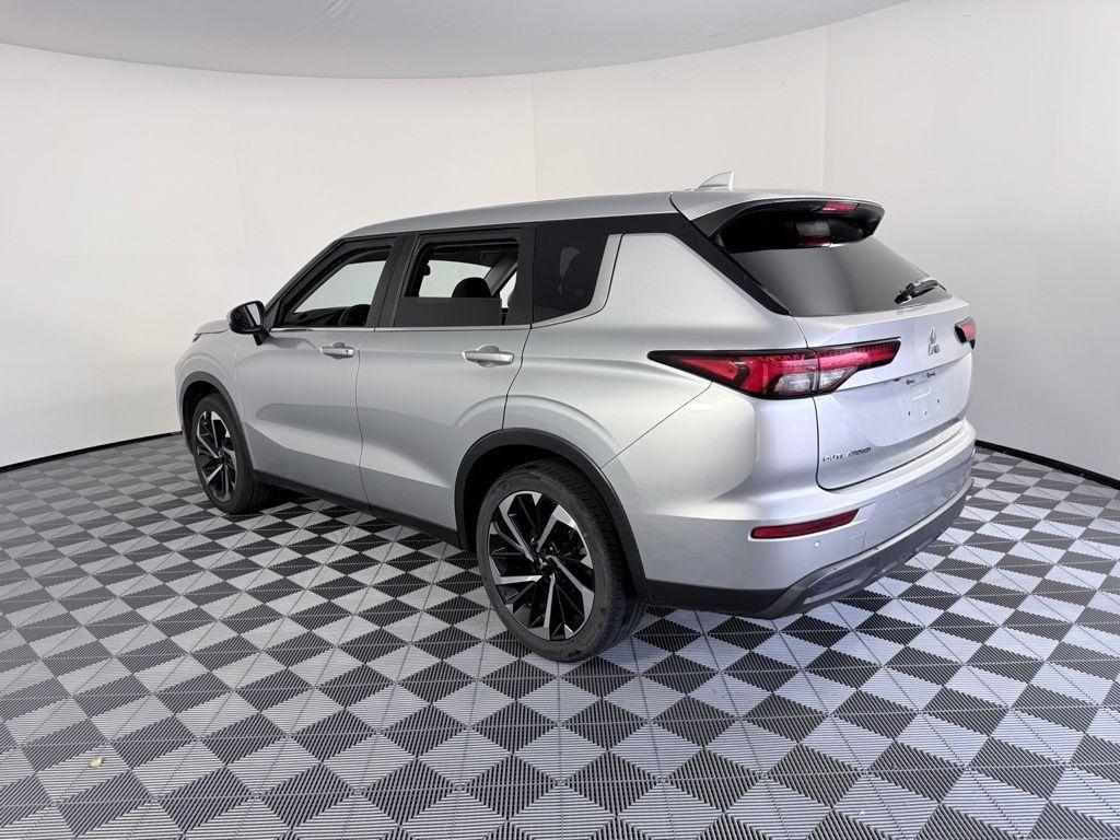 used 2022 Mitsubishi Outlander car, priced at $18,987