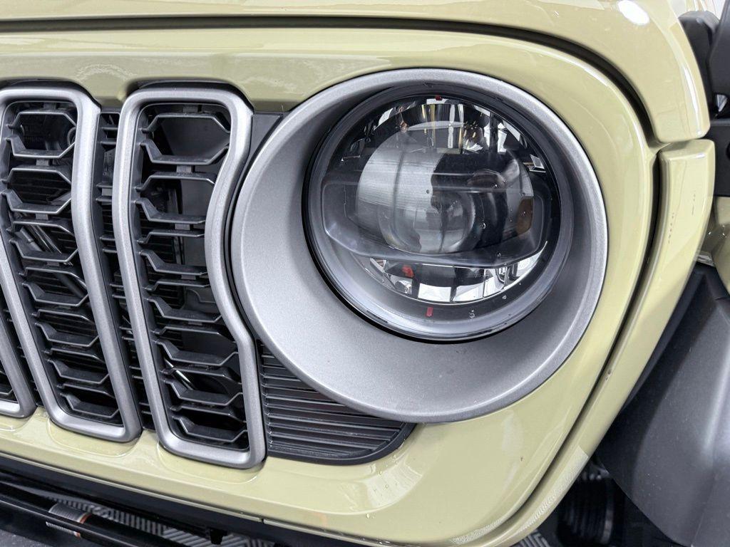 new 2026 Jeep Gladiator car, priced at $57,880