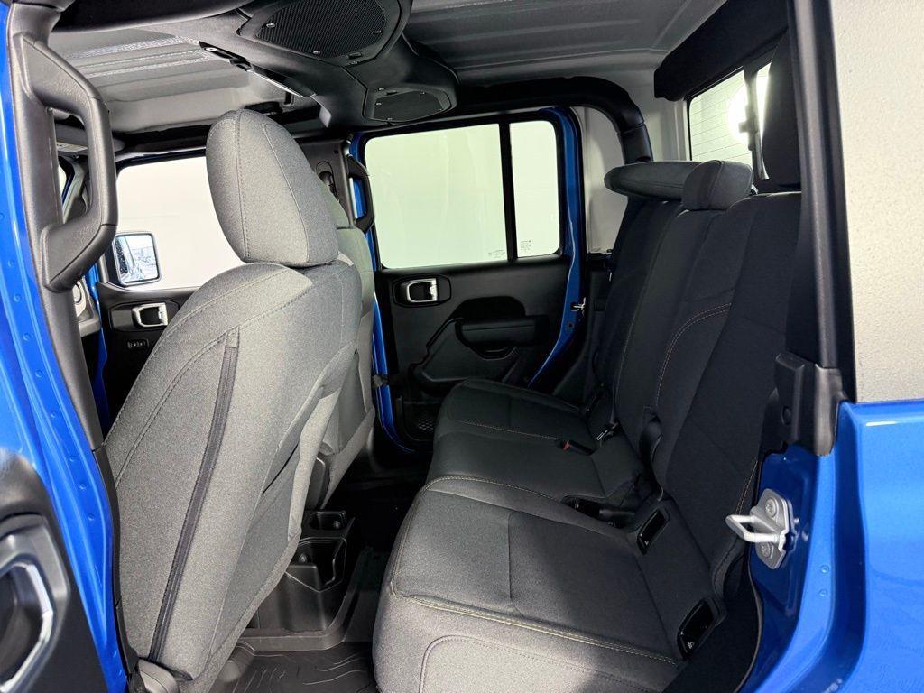 new 2026 Jeep Gladiator car, priced at $44,313