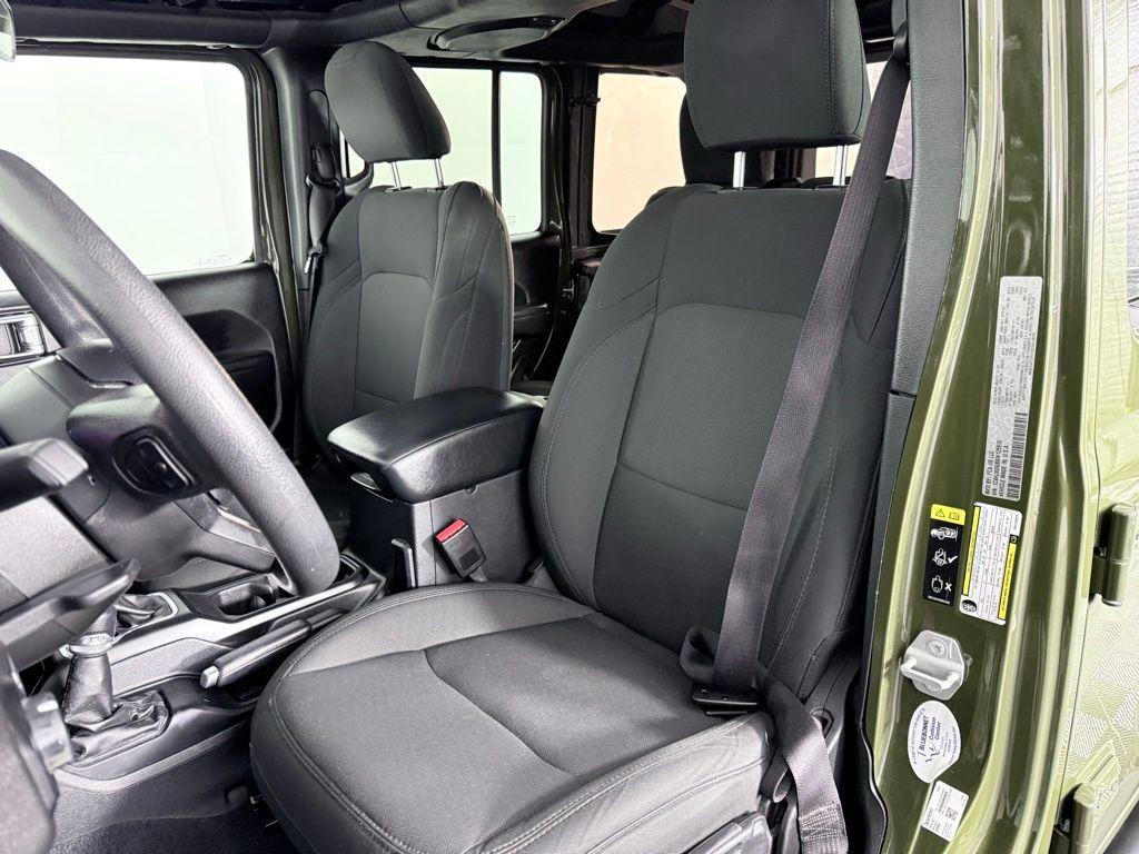 used 2022 Jeep Wrangler Unlimited car, priced at $28,487
