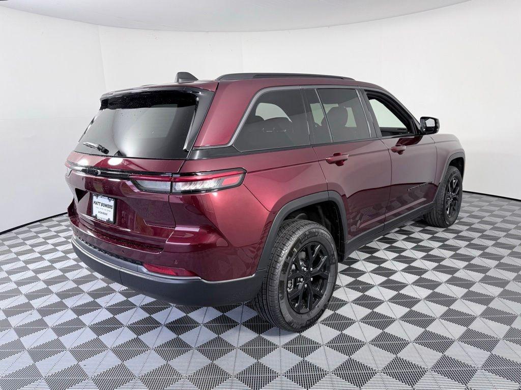 new 2026 Jeep Grand Cherokee car, priced at $38,339