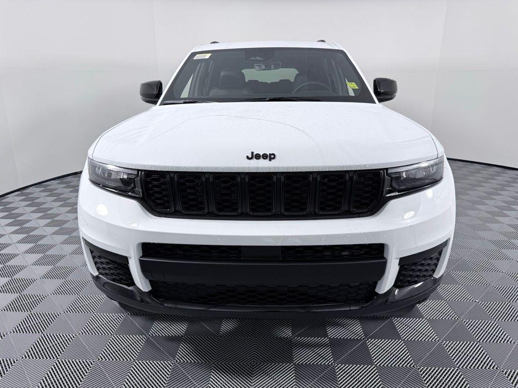 new 2025 Jeep Grand Cherokee L car, priced at $37,135