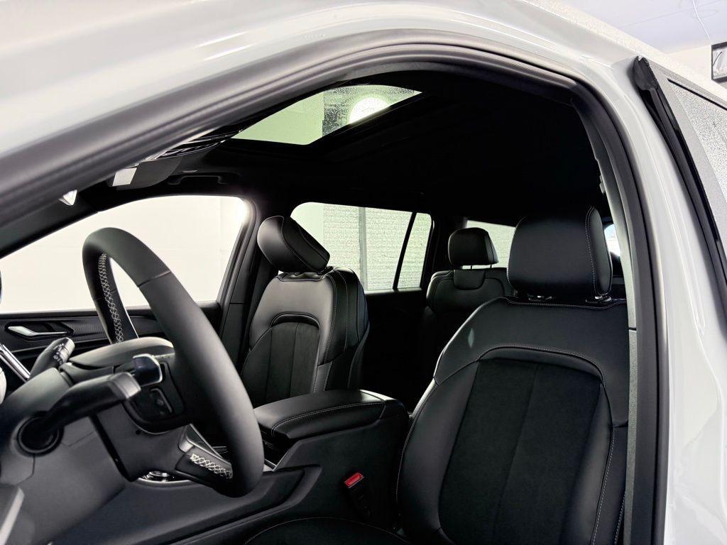 new 2025 Jeep Grand Cherokee L car, priced at $37,135