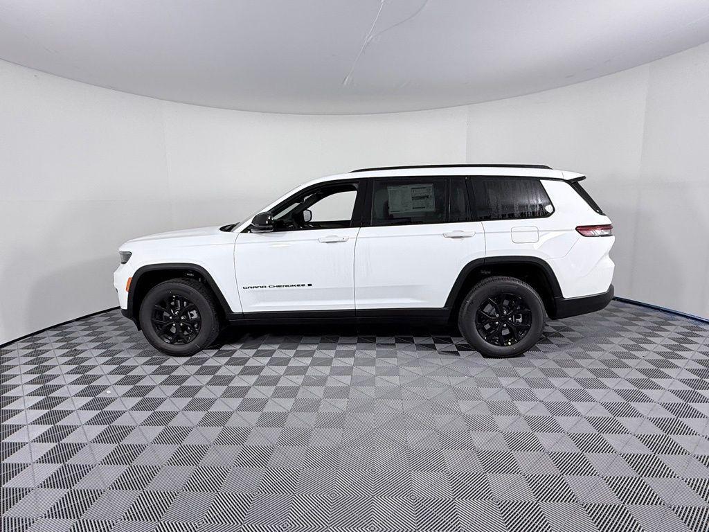 new 2025 Jeep Grand Cherokee L car, priced at $37,135