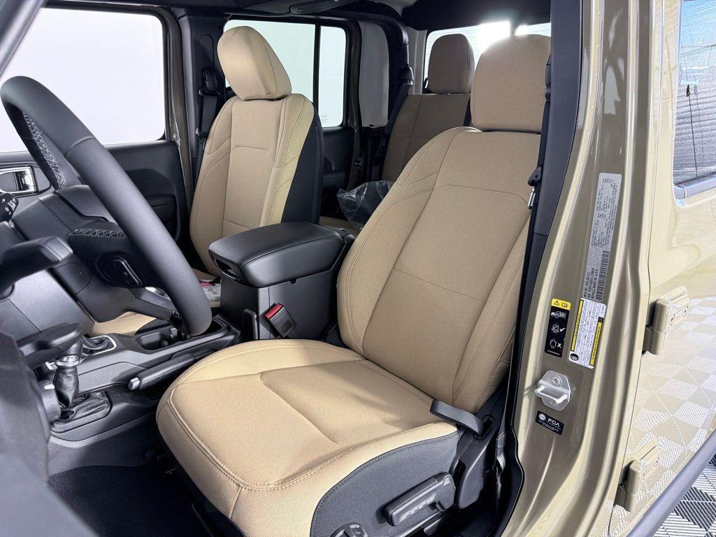 new 2026 Jeep Gladiator car, priced at $45,582