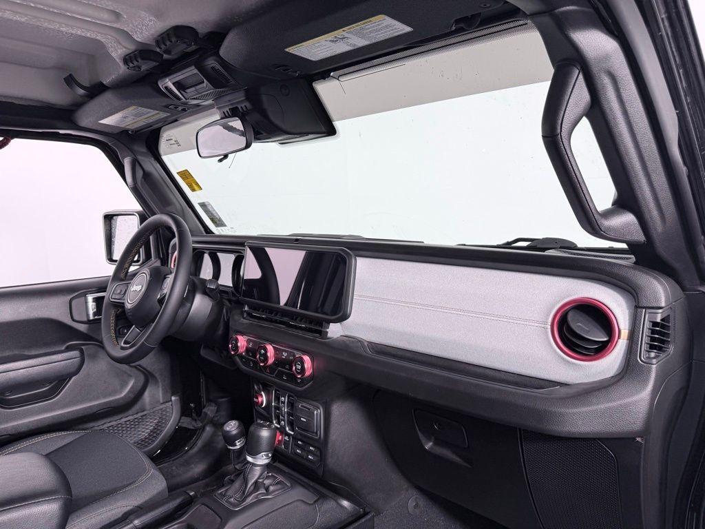 used 2024 Jeep Gladiator car, priced at $36,787