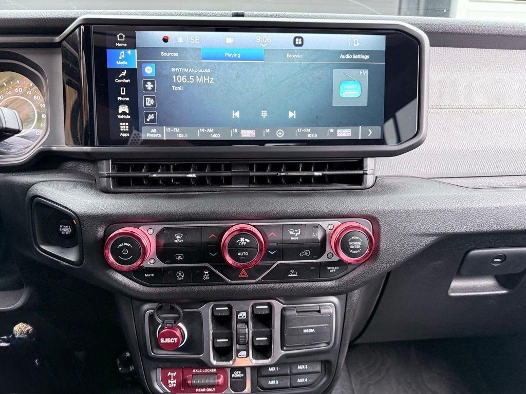 used 2024 Jeep Gladiator car, priced at $36,787