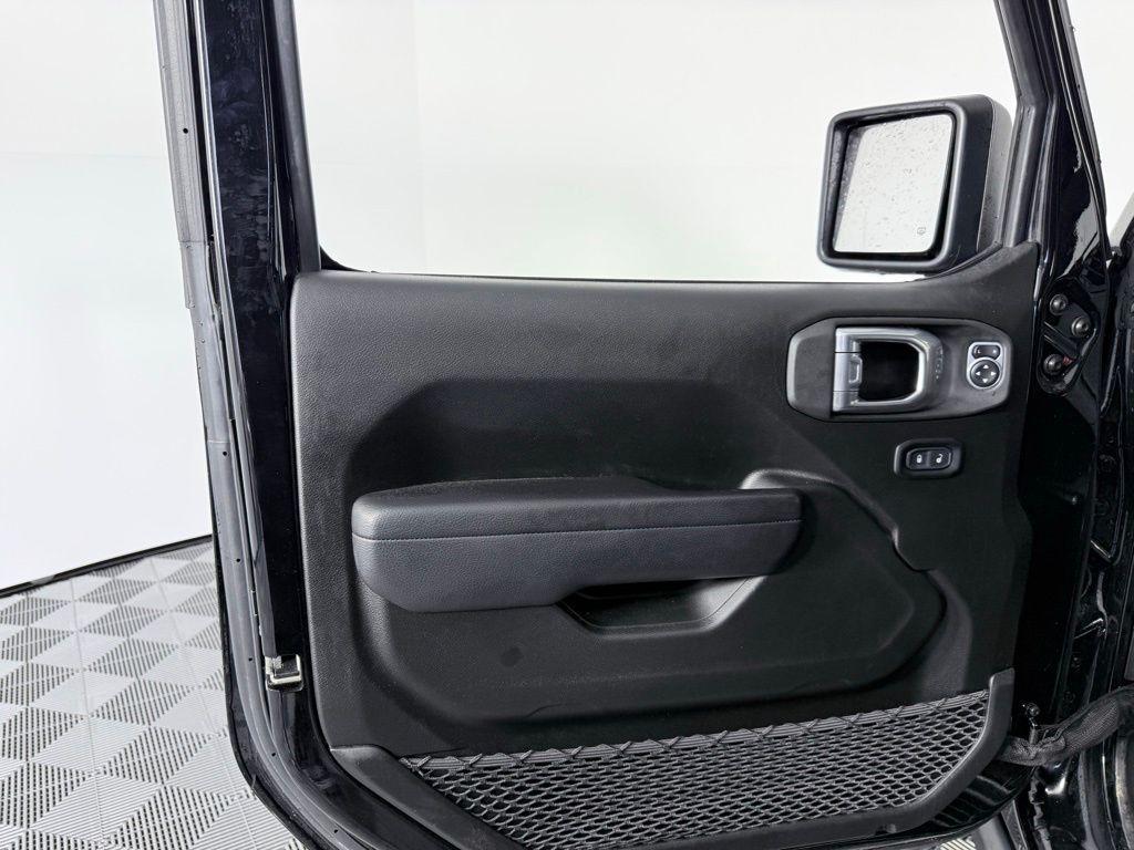 used 2024 Jeep Gladiator car, priced at $36,787