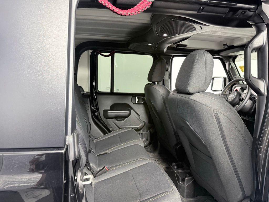 used 2024 Jeep Gladiator car, priced at $36,787