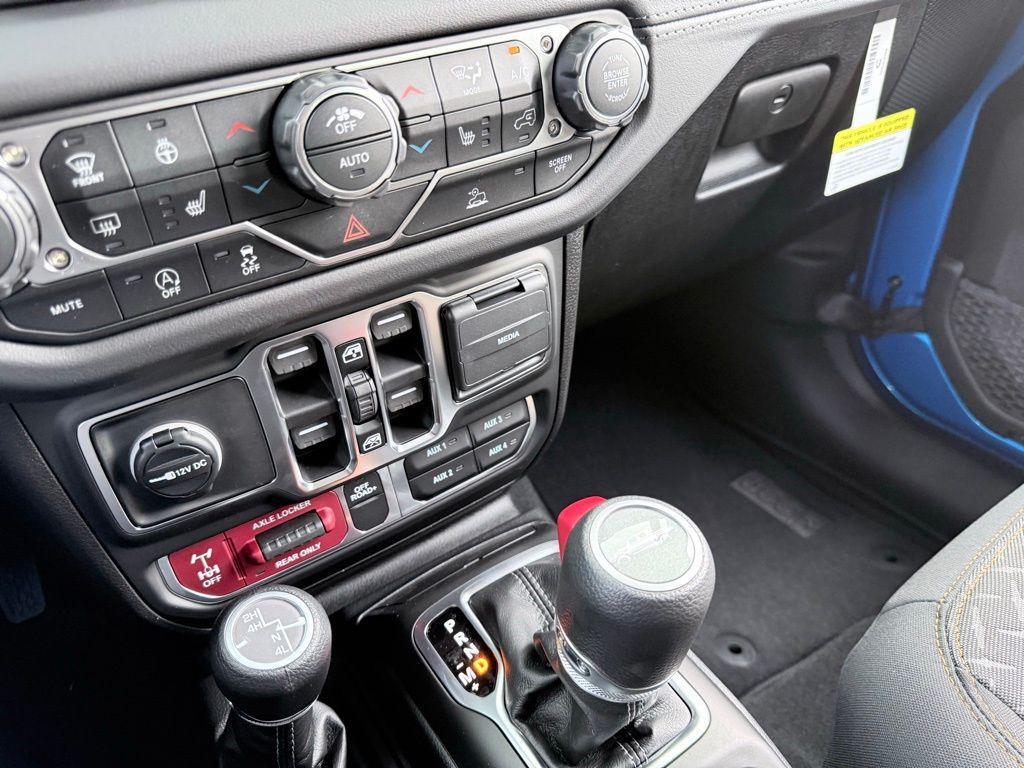 new 2026 Jeep Gladiator car, priced at $51,408