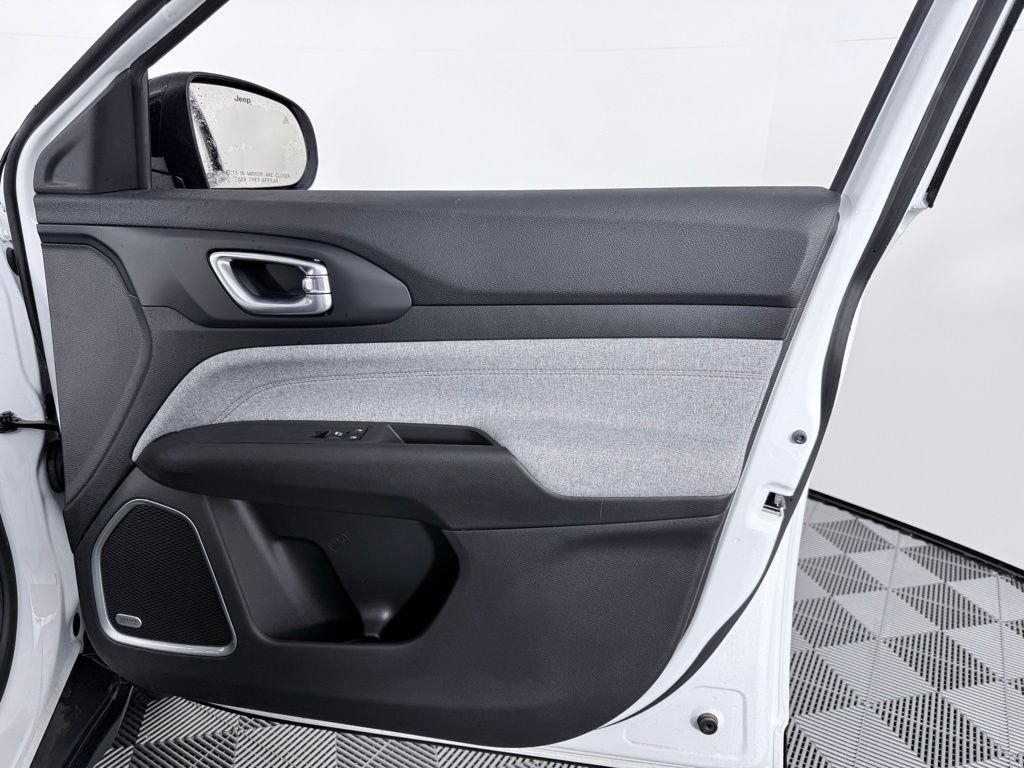 used 2023 Jeep Compass car, priced at $23,887