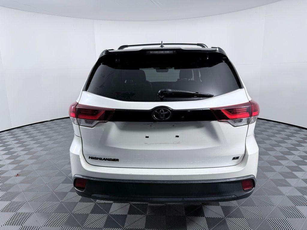 used 2019 Toyota Highlander car, priced at $14,103