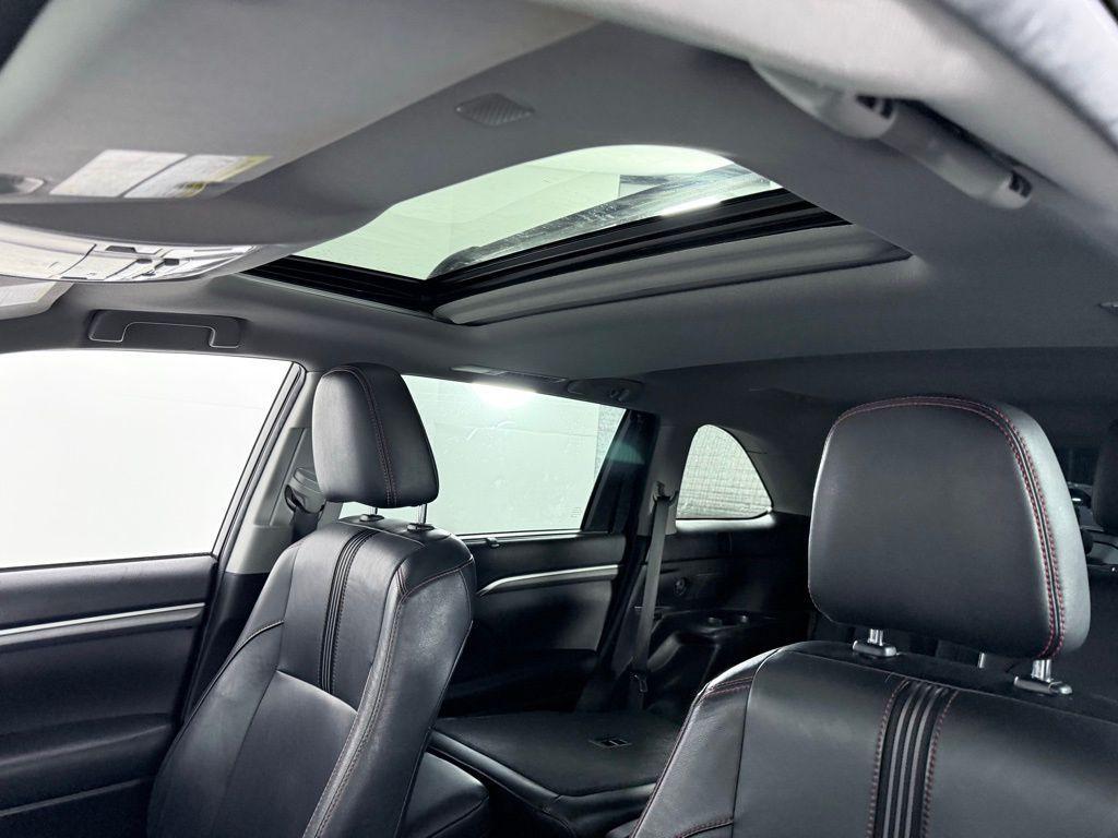 used 2019 Toyota Highlander car, priced at $14,103