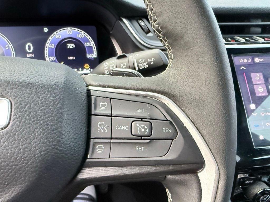 used 2025 Jeep Grand Cherokee car, priced at $33,567
