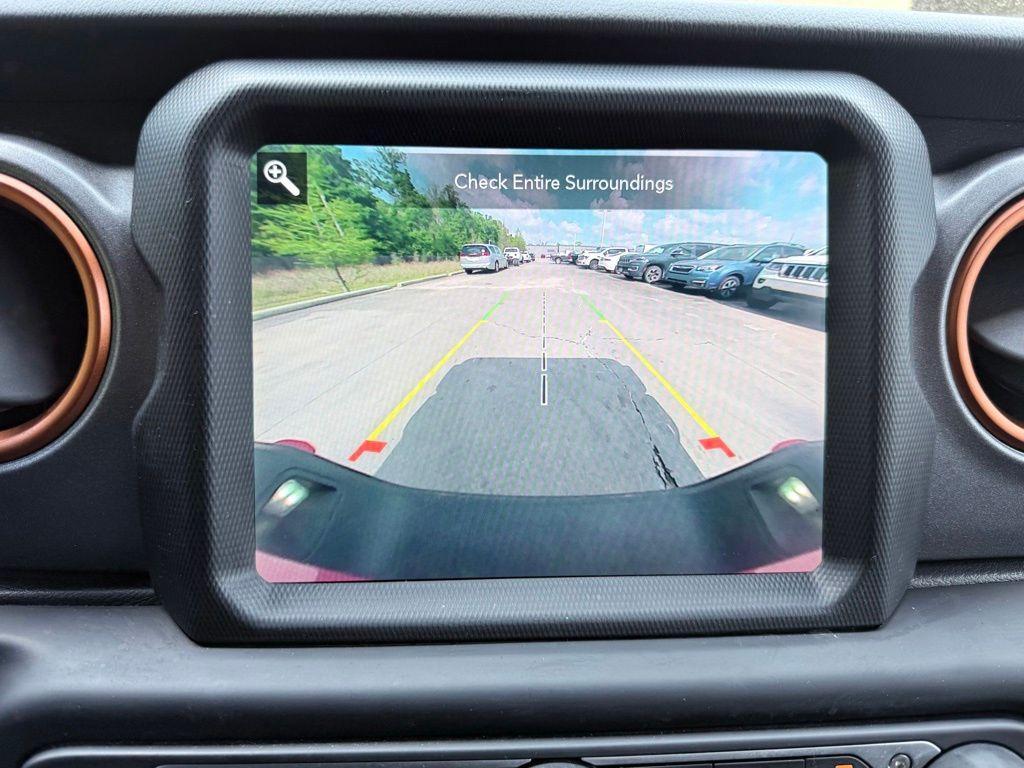 used 2021 Jeep Gladiator car, priced at $33,487