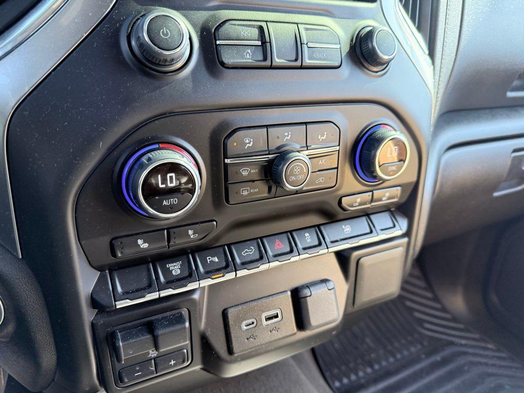 used 2022 Chevrolet Silverado 3500 car, priced at $38,987