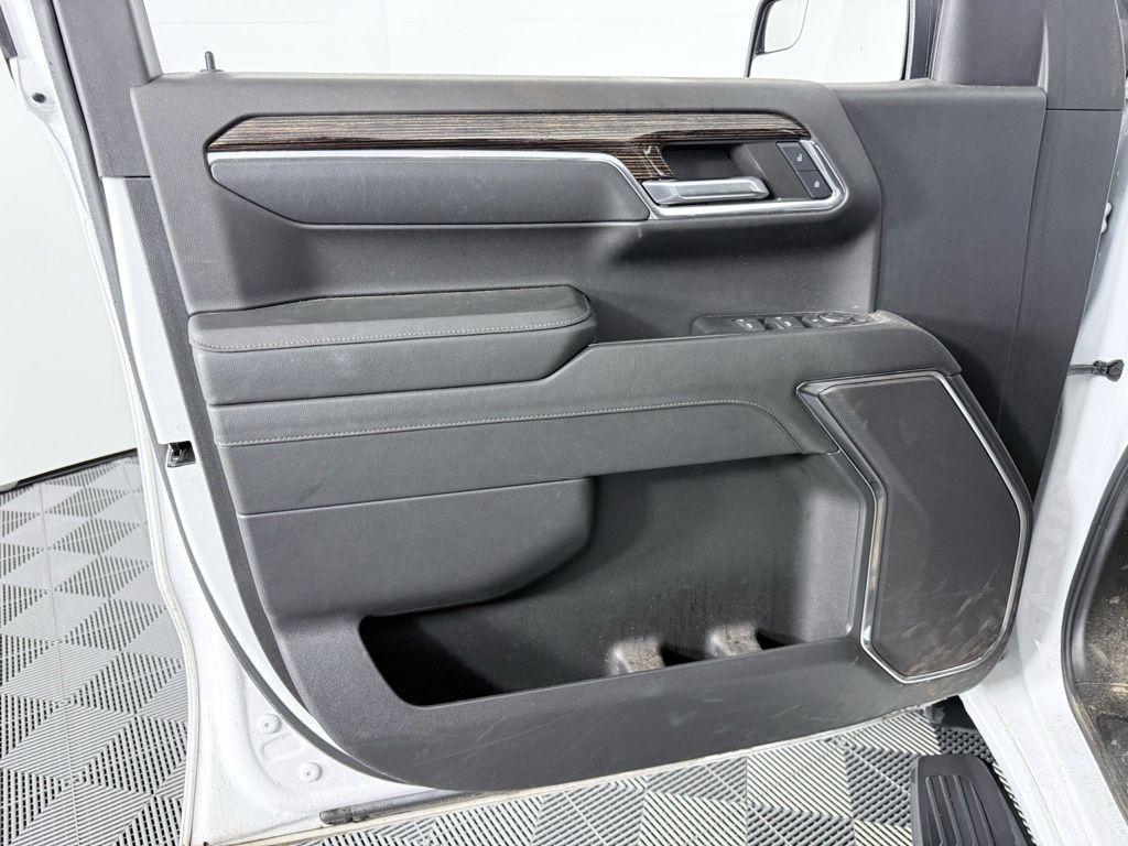 used 2024 GMC Sierra 1500 car, priced at $42,887