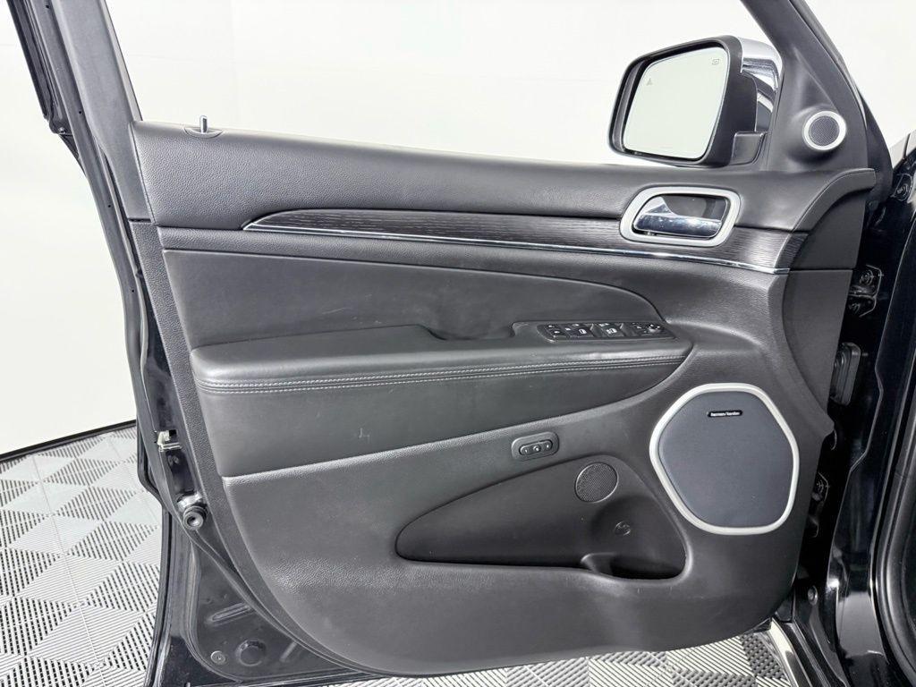 used 2020 Jeep Grand Cherokee car, priced at $25,887