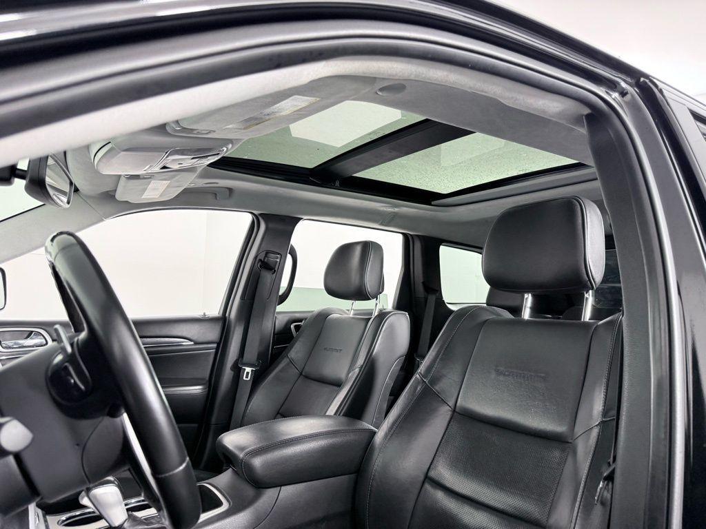 used 2020 Jeep Grand Cherokee car, priced at $25,887