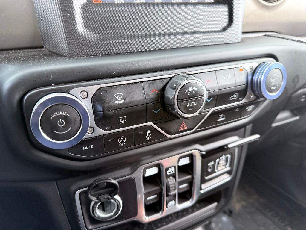 used 2021 Jeep Gladiator car, priced at $25,477