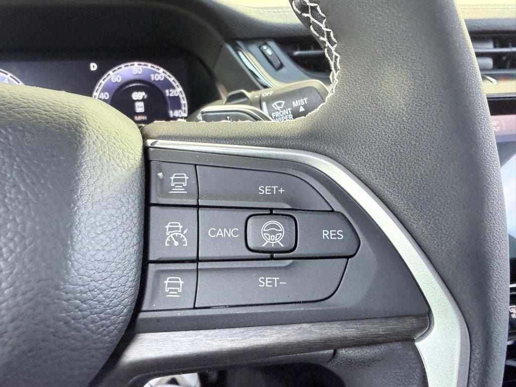 new 2026 Jeep Grand Cherokee car, priced at $41,596