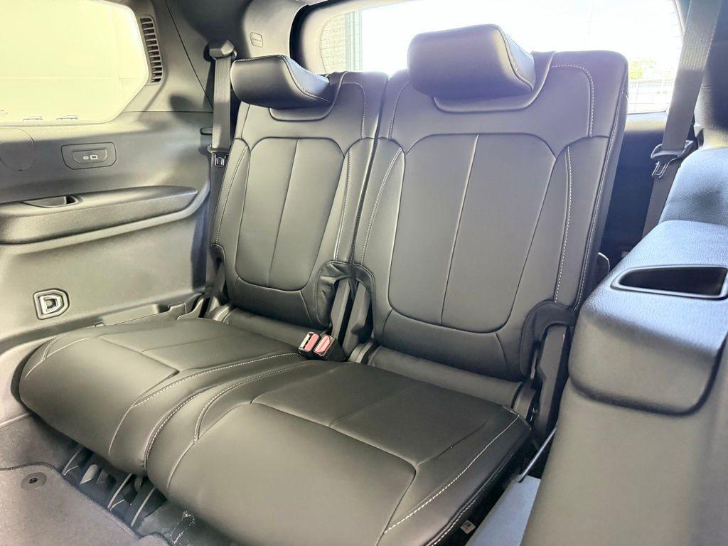 new 2026 Jeep Grand Cherokee car, priced at $41,596