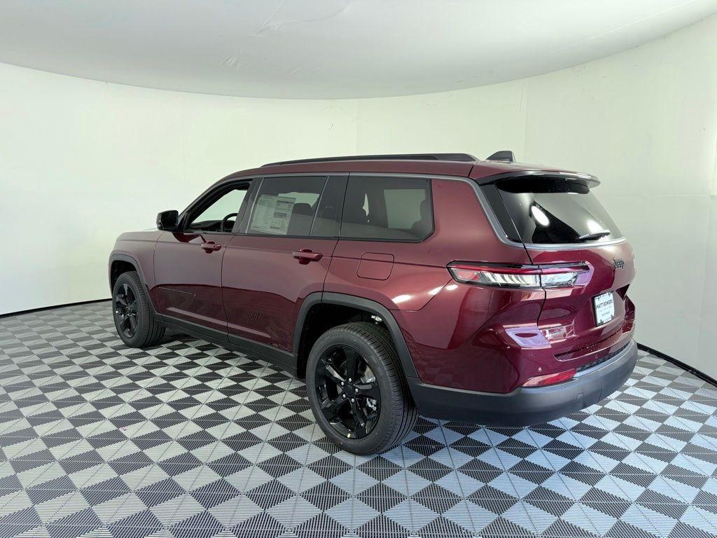 new 2026 Jeep Grand Cherokee car, priced at $41,596