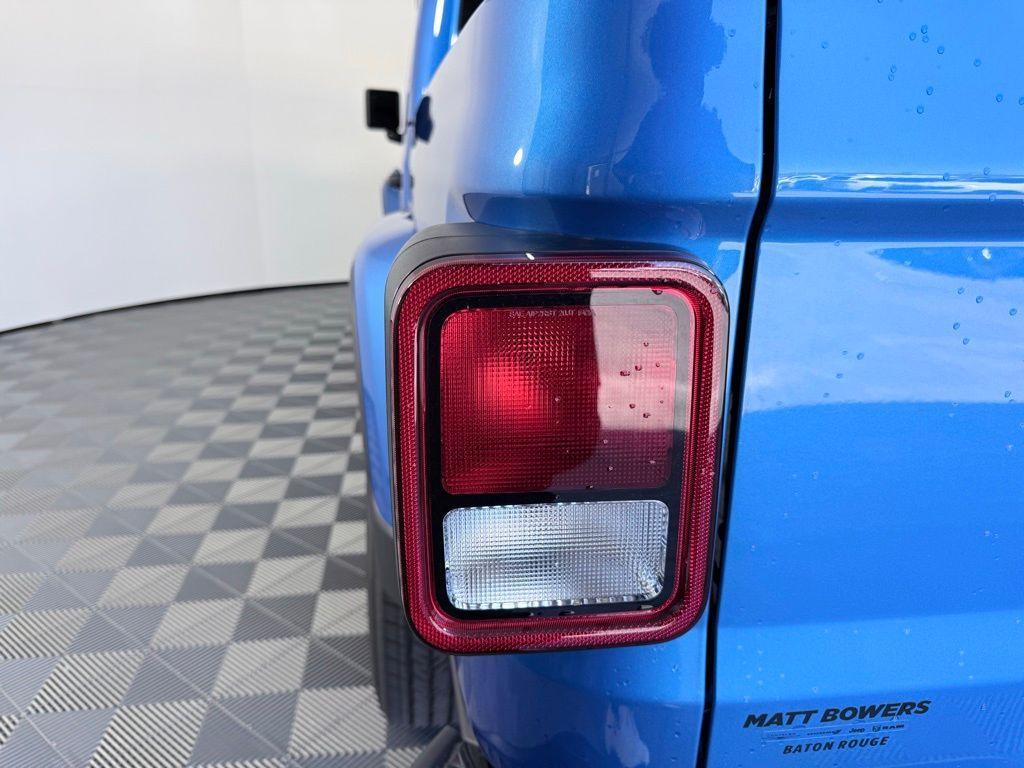 new 2026 Jeep Gladiator car, priced at $43,027