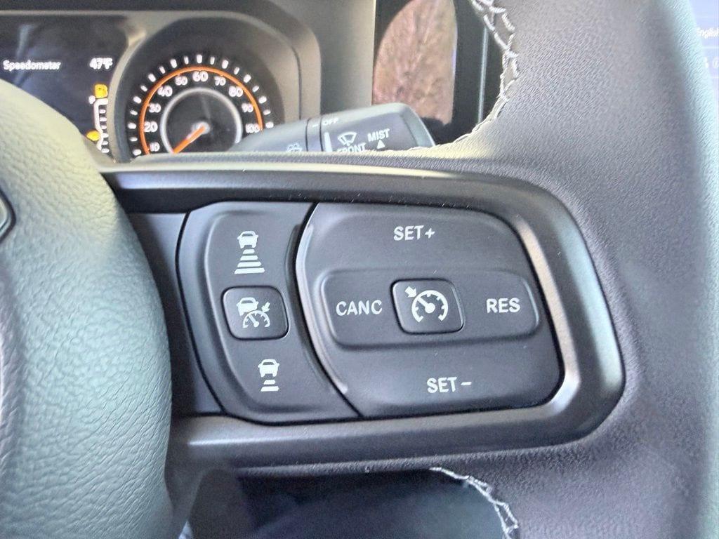 new 2026 Jeep Gladiator car, priced at $43,027