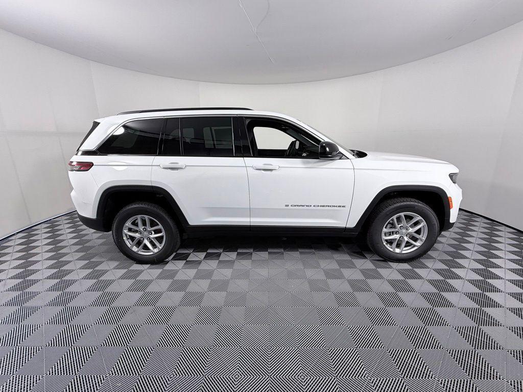 new 2025 Jeep Grand Cherokee car, priced at $32,430
