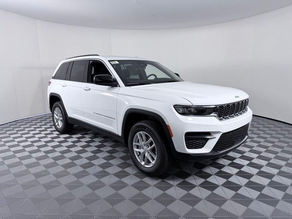 new 2025 Jeep Grand Cherokee car, priced at $32,430