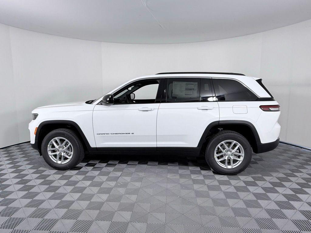 new 2025 Jeep Grand Cherokee car, priced at $32,430