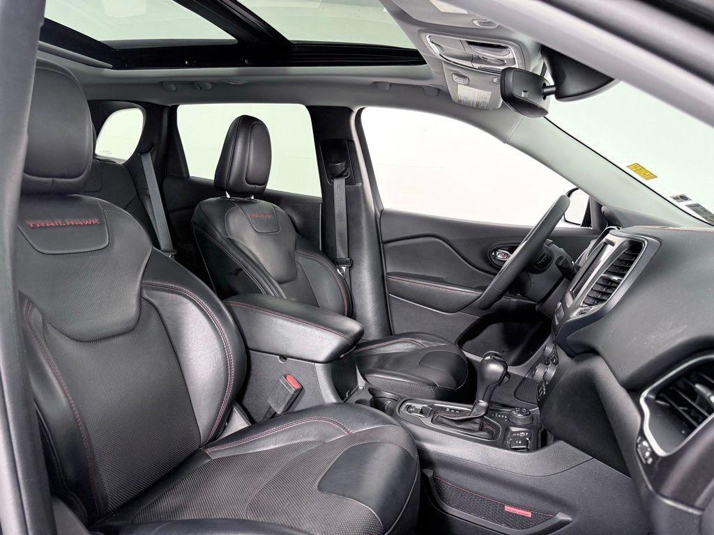 used 2022 Jeep Cherokee car, priced at $25,887