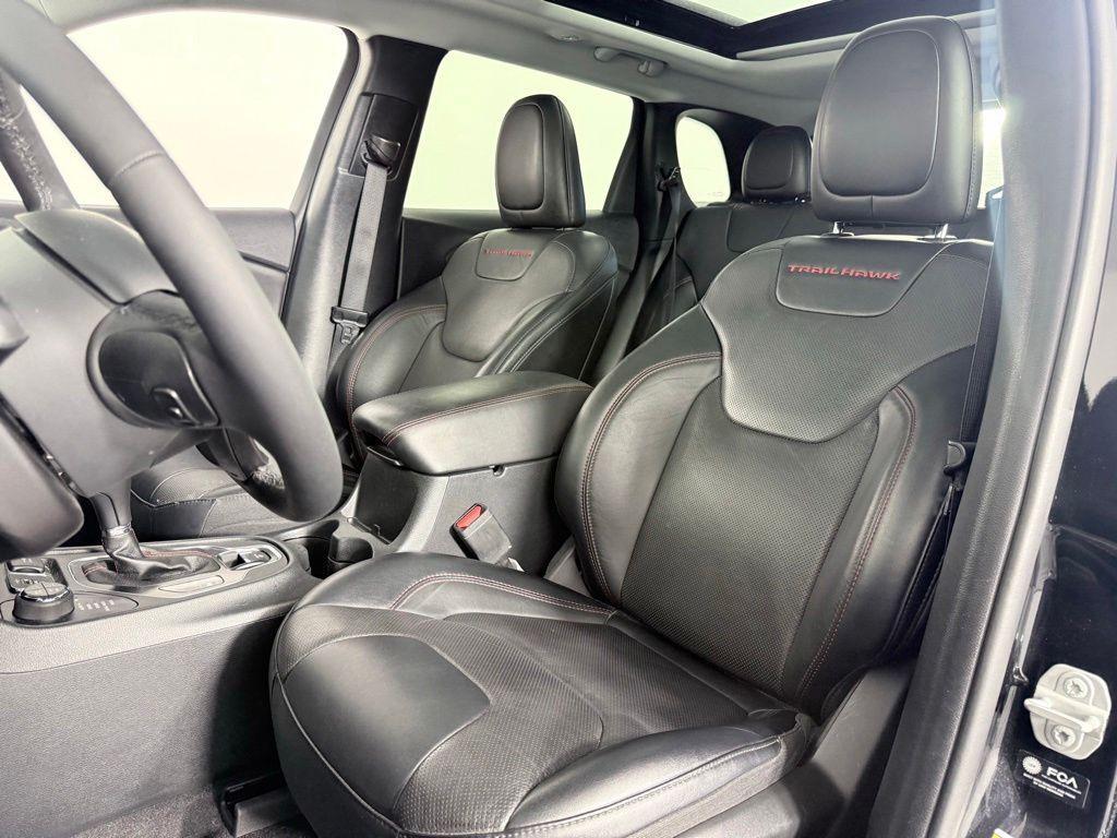 used 2022 Jeep Cherokee car, priced at $25,887