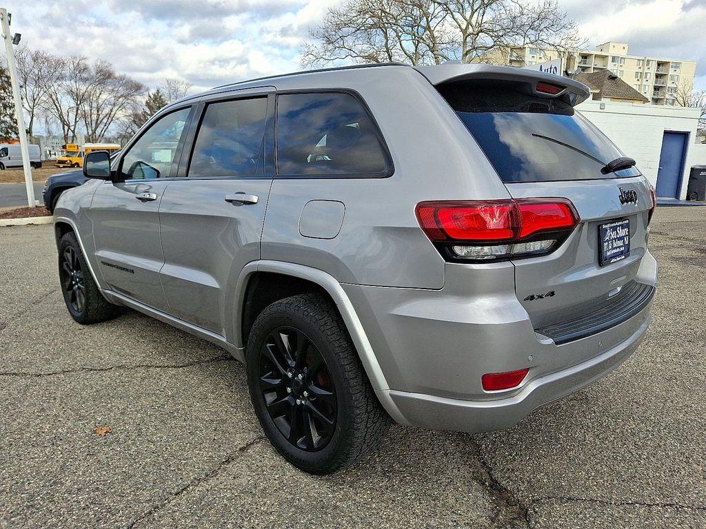used 2020 Jeep Grand Cherokee car, priced at $17,995