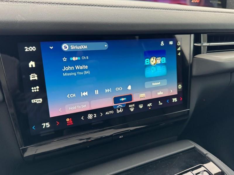 new 2025 Lincoln Navigator car, priced at $104,685