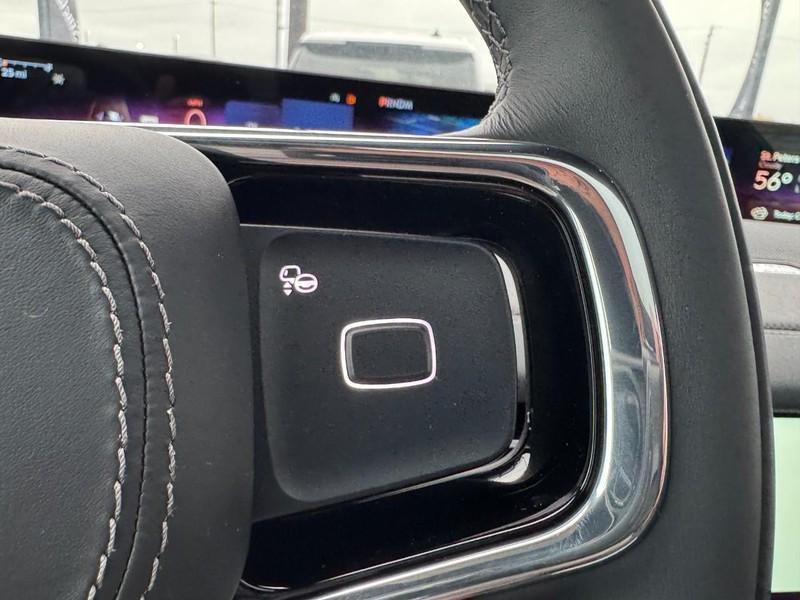 new 2025 Lincoln Navigator car, priced at $104,685