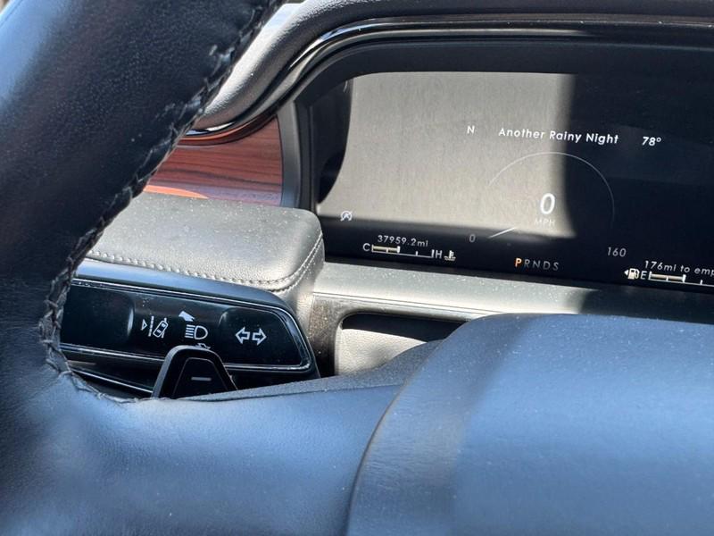 used 2023 Lincoln Nautilus car, priced at $40,995