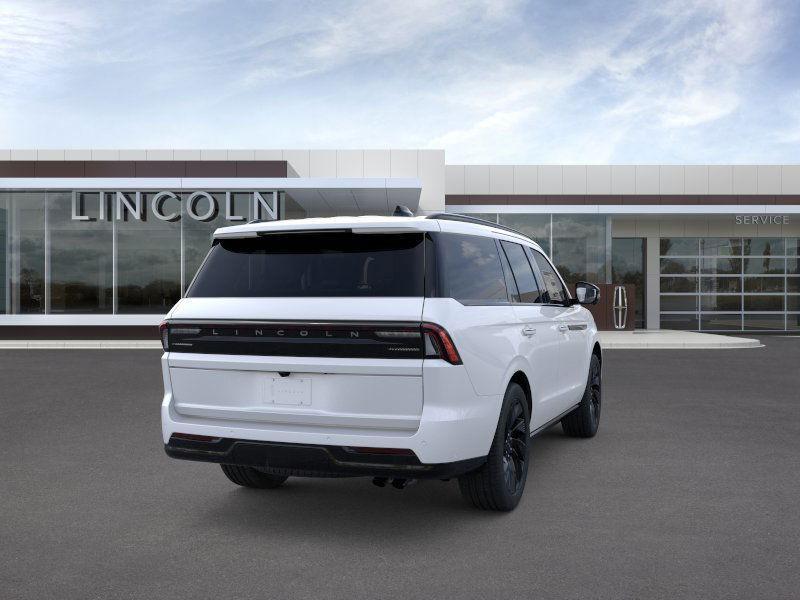 new 2025 Lincoln Navigator car, priced at $105,085