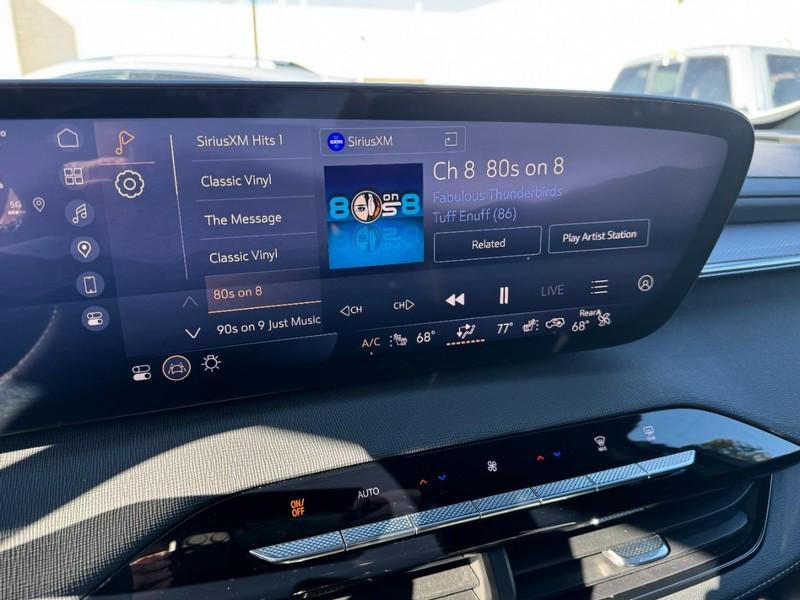 used 2025 Buick Enclave car, priced at $39,995