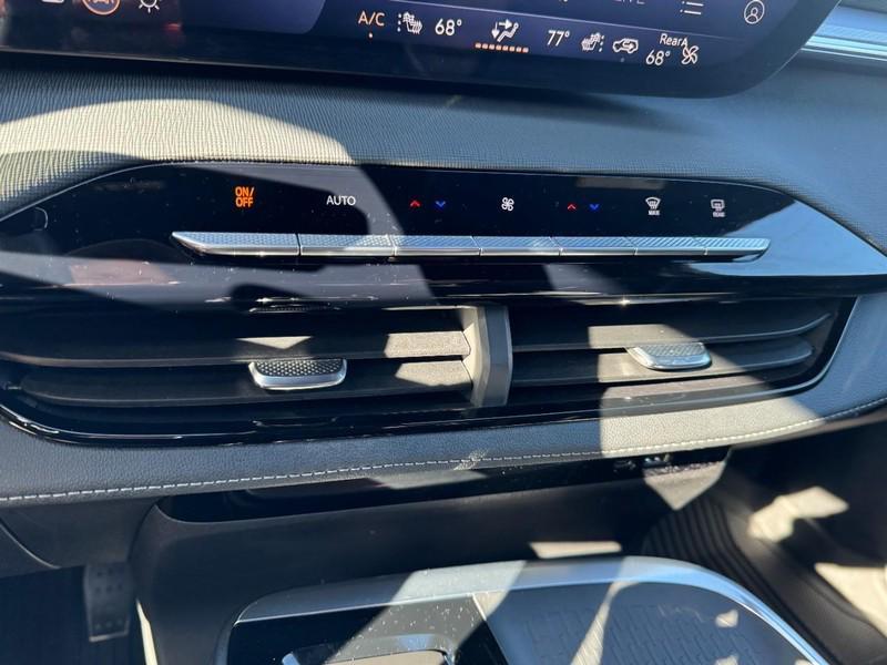 used 2025 Buick Enclave car, priced at $39,995