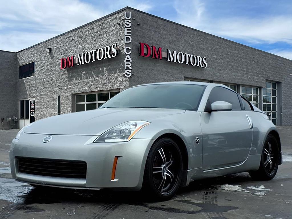 used 2004 Nissan 350Z car, priced at $13,995