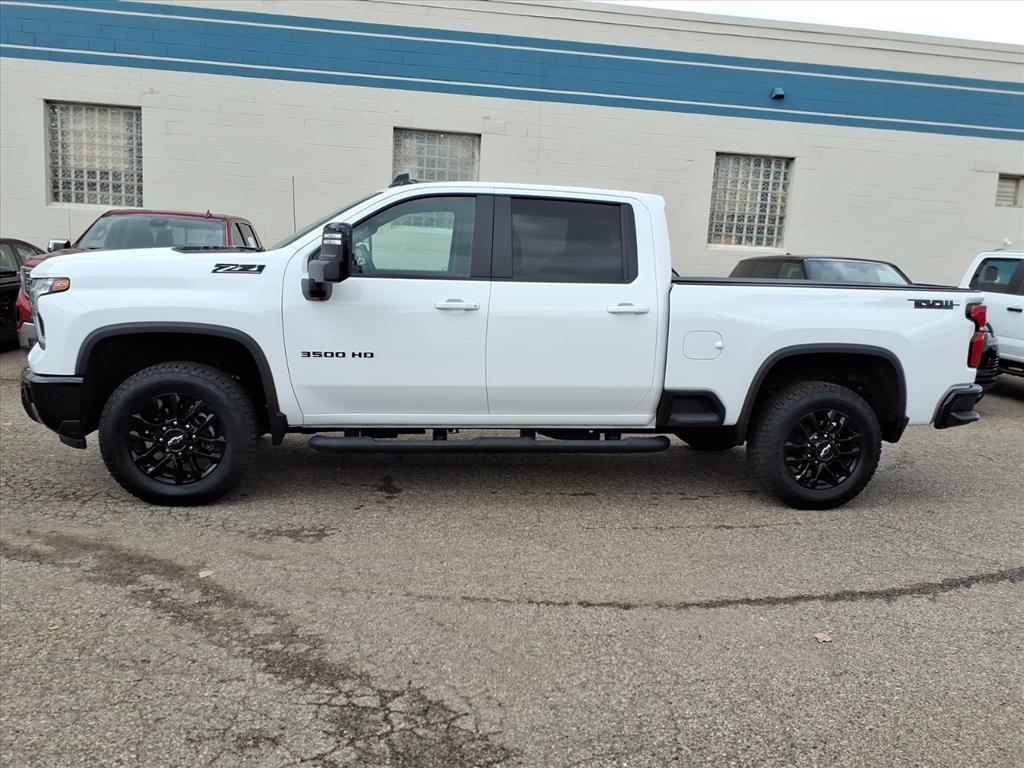 used 2025 Chevrolet Silverado 3500 car, priced at $61,995