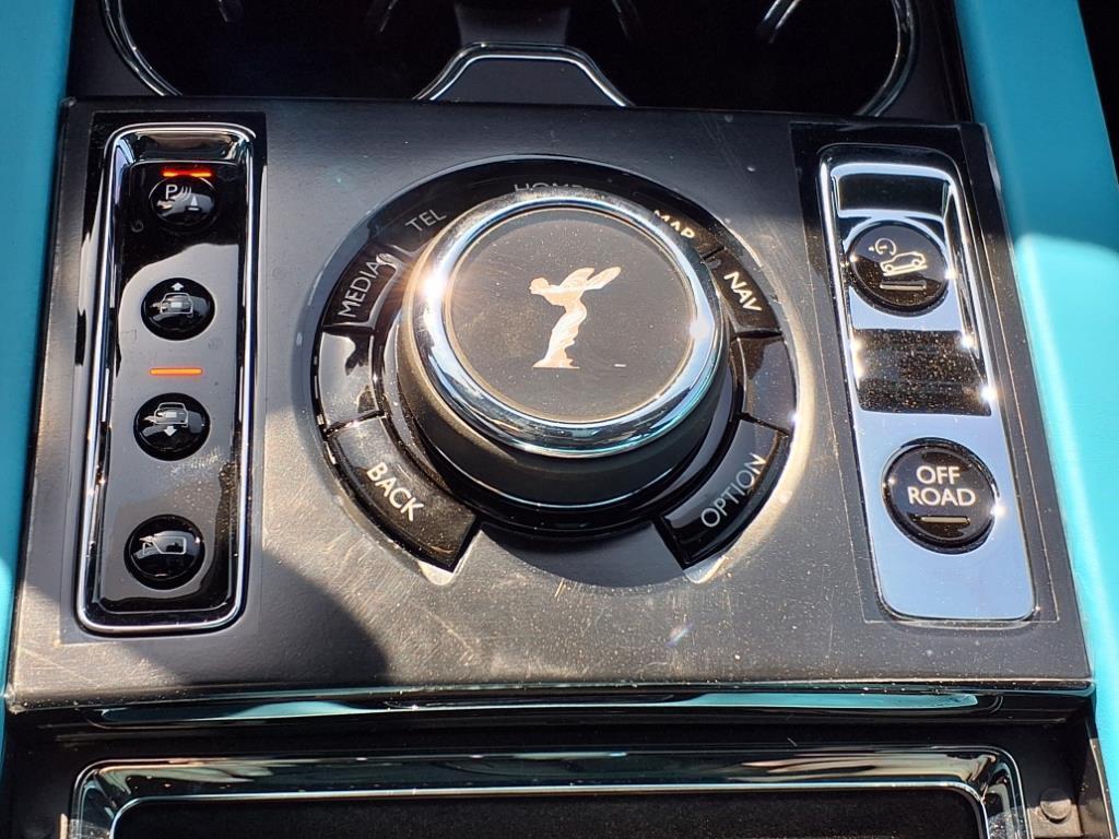 used 2025 Rolls-Royce Cullinan car, priced at $499,995