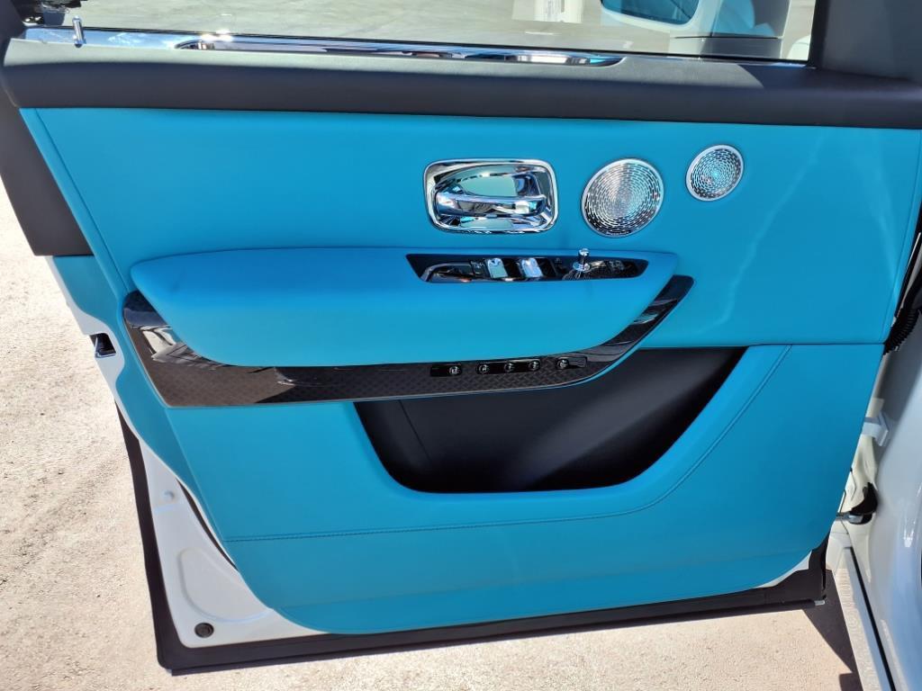 used 2025 Rolls-Royce Cullinan car, priced at $499,995